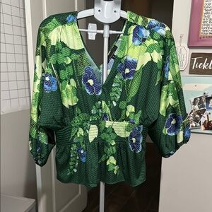 White House Black Market Green Wrap 3/4 Sleeve Blouse